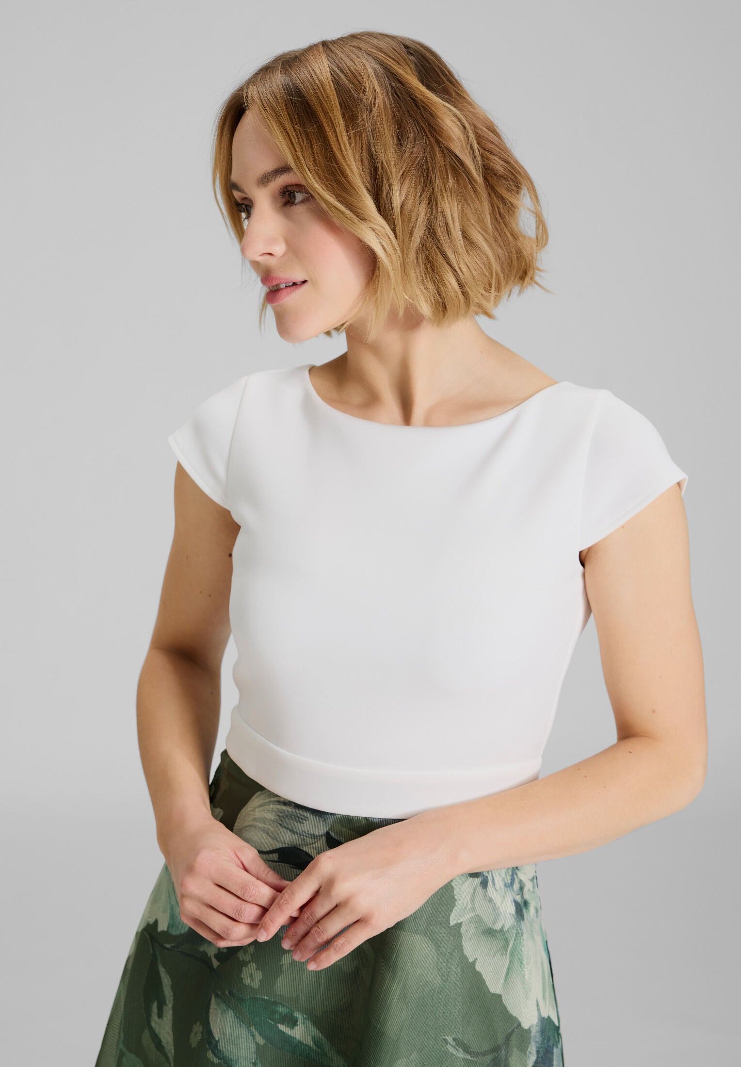 Cocktailkleid aus bedrucktem Organza mit Scuba Oberteil