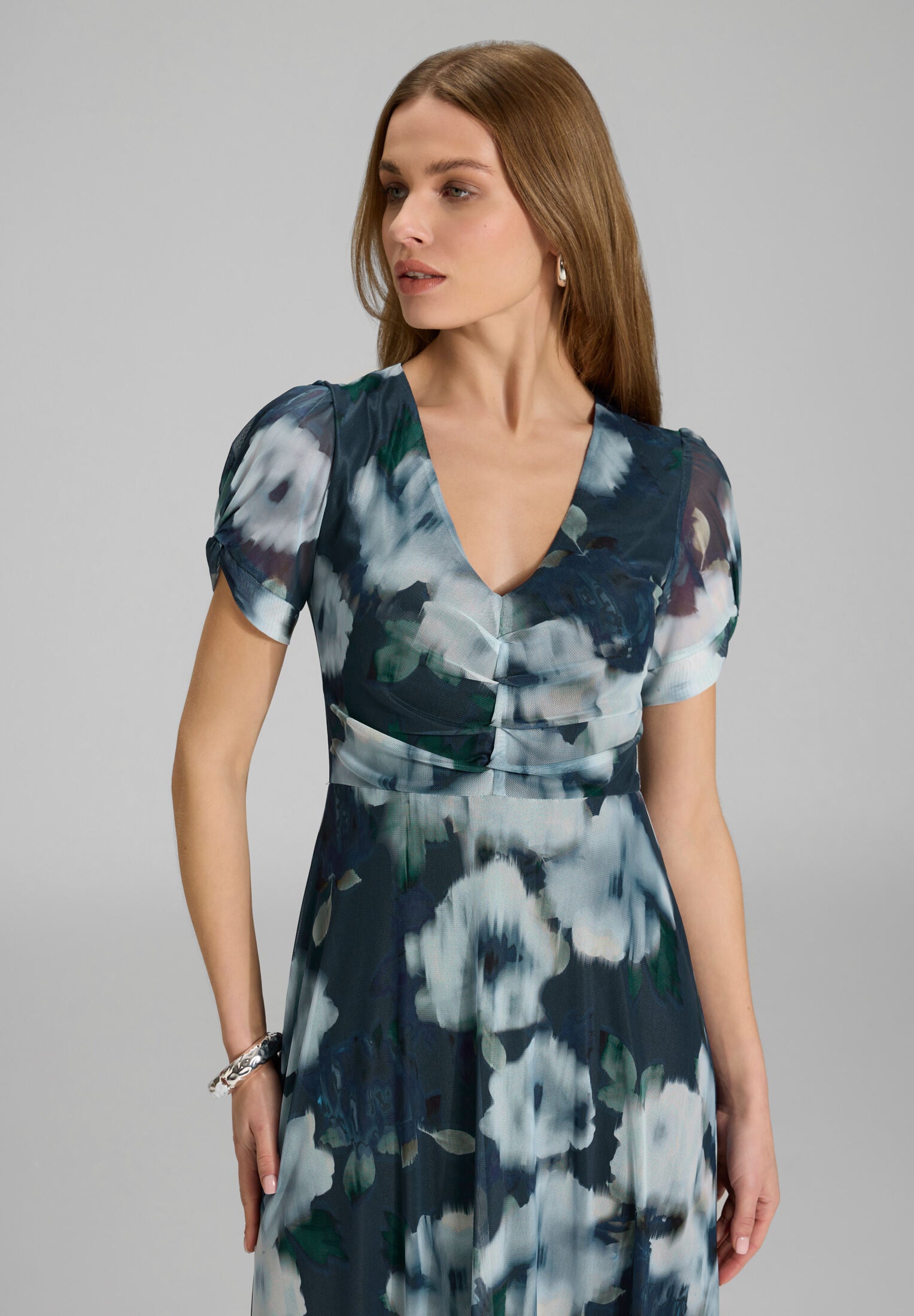 Midi Kleid mit Ärmel aus Mesh mit Ikat Druck