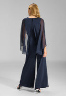 Jumpsuit aus Crinkle Chiffon mit angeschnittenem Cape