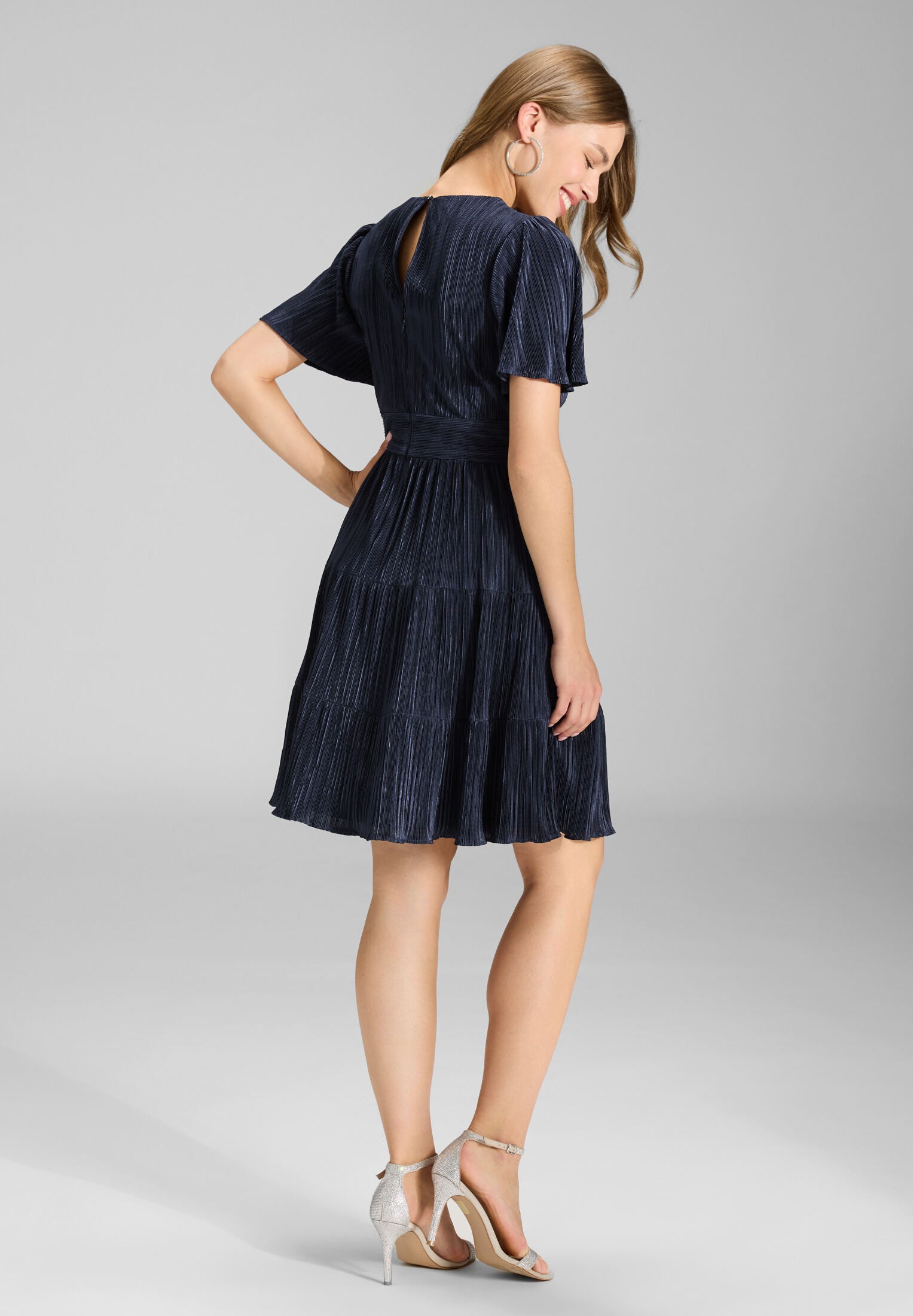 Cocktailkleid mit Stufenrock aus Plissee Jersey