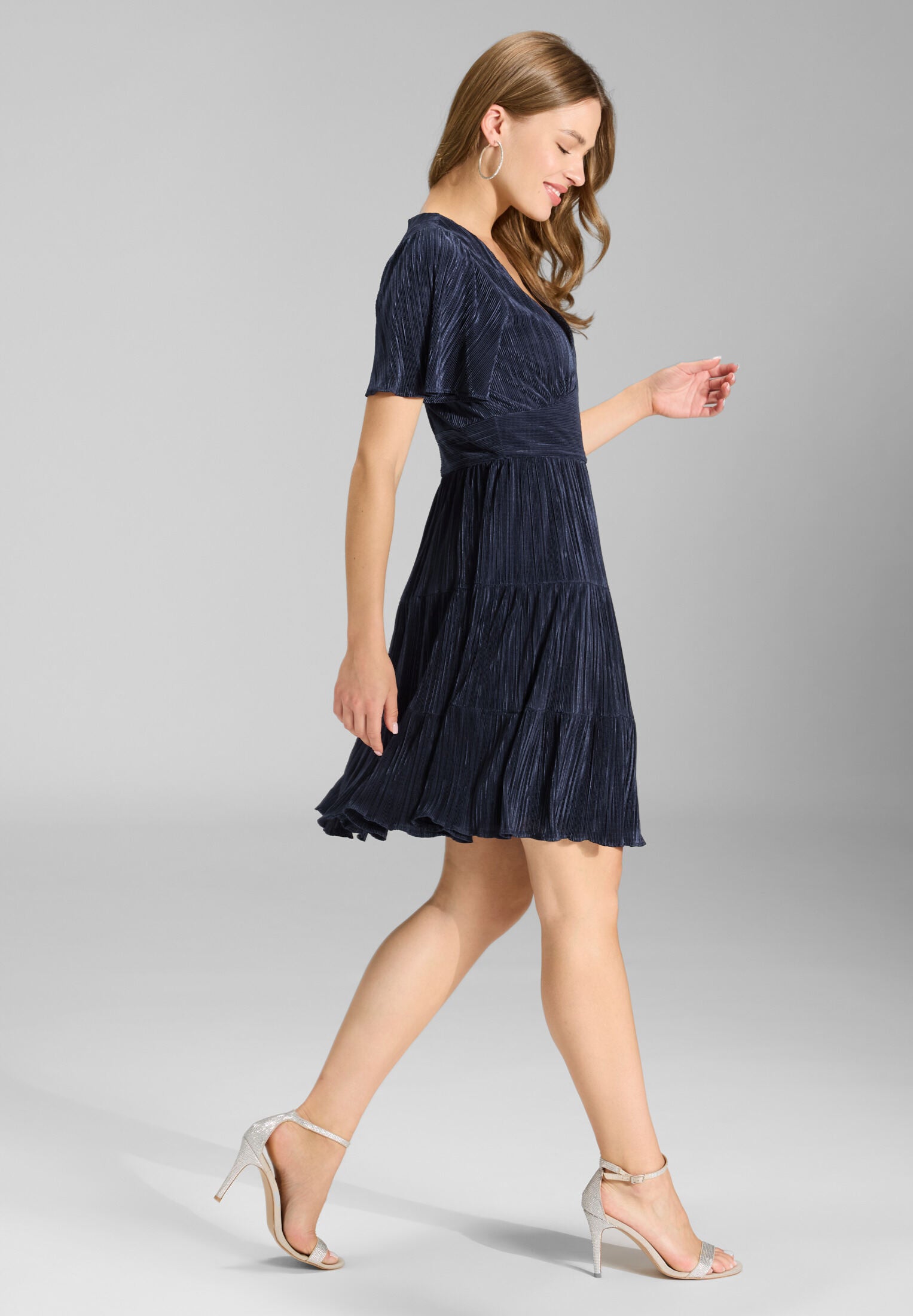 Cocktailkleid mit Stufenrock aus Plissee Jersey