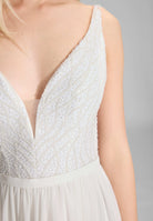 Abendkleid mit Chiffonrock und Stickerei