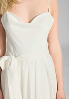 Satin Jumpsuit mit angedeutetem Wasserfallausschnitt