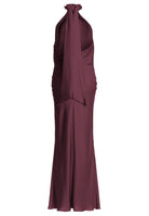 Abendkleid aus nachhaltigem Satin mit Stehkragen