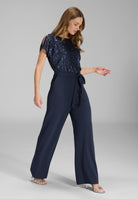 Jumpsuit mit Cut-Outs und weitem Bein