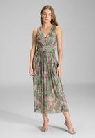 Cocktailkleid aus bedrucktem Plissee Jersey mit V-Ausschnitt matcha green | vintage pink