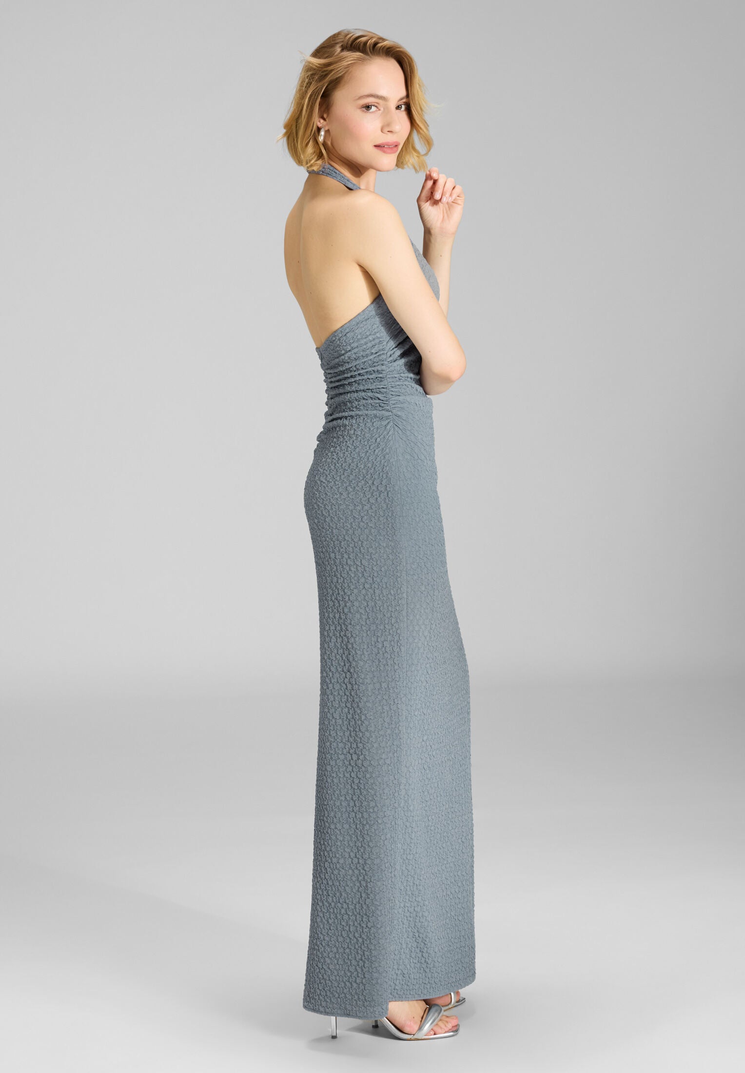 Figurbetontes Abendkleid aus Jersey Cloque