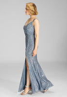 Figurbetontes Abendkleid aus elastischer Paillette mit Spagetti Trägern