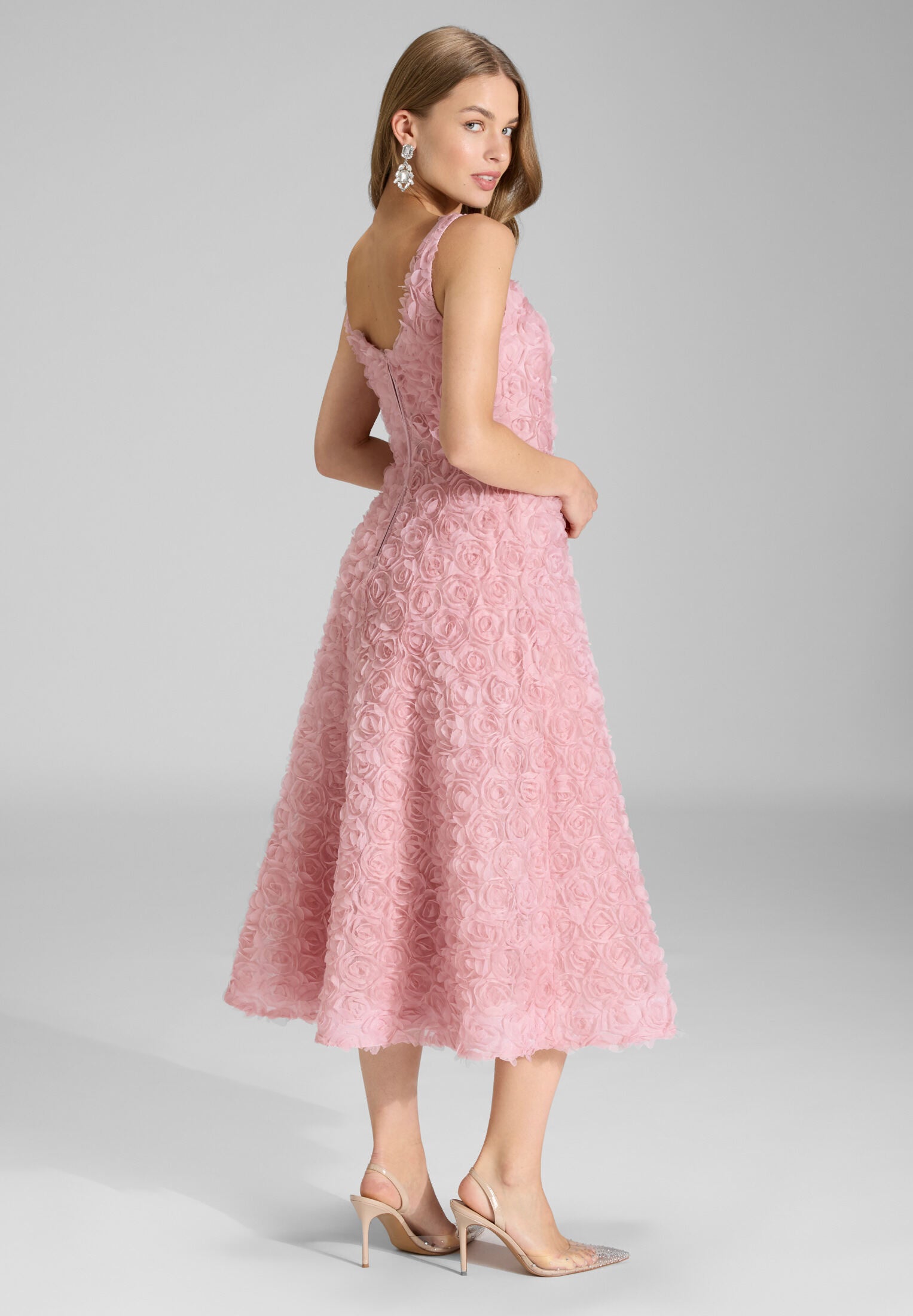 Cocktailkleid aus Blütenstoff mit Karree-Ausschnitt