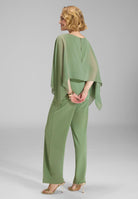 Jumpsuit mit Chiffon Cape